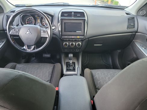 Used 2021 Mitsubishi Outlander Sport SE FWD image 17