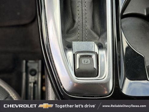Used 2025 Chevrolet Trax ACTIV w/ Driver Confidence Package FWD image 19