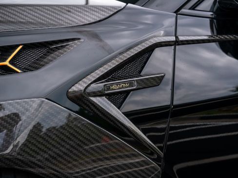 Used 2022 Lamborghini Urus AWD/4WD image 35