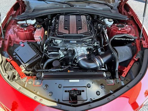 Used 2021 Chevrolet Camaro ZL1 RWD image 22