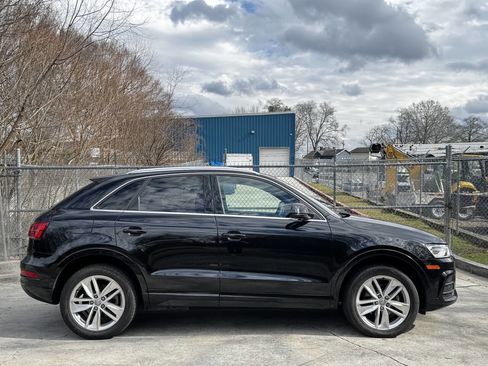 Used 2016 Audi Q3 2.0T Premium Plus w/ Technology Package image 3