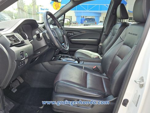 Used 2021 Honda Ridgeline Black Edition image 10