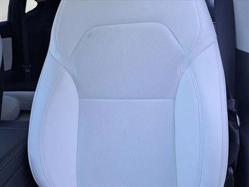 Used 2026 Tesla Model Y 2WD image 10