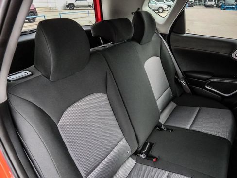 Used 2025 Kia Soul S FWD image 76