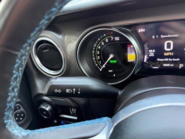 Used 2023 Jeep Wrangler Unlimited Rubicon 4xe w/ Cold Weather Group AWD/4WD image 32
