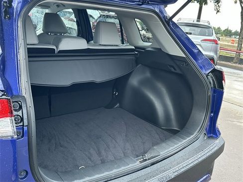 Used 2025 Toyota Corolla Cross LE image 29
