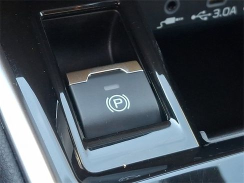 Used 2024 Subaru Outback Limited image 25