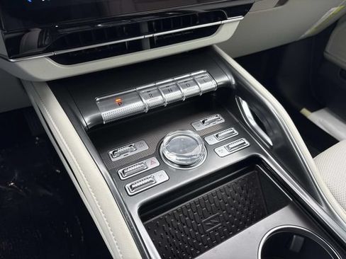 New 2026 Lincoln Nautilus Premier w/ Jet Appearance Package AWD/4WD image 28