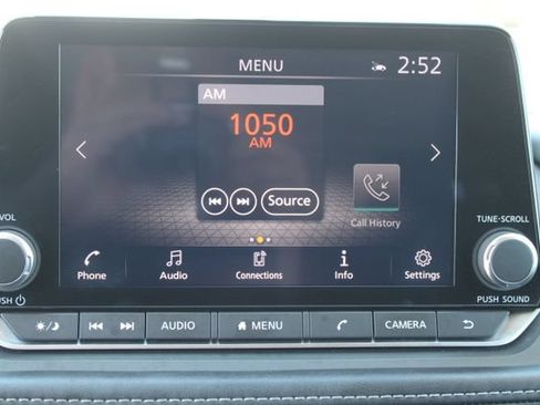 Used 2022 Nissan Rogue SL FWD image 23