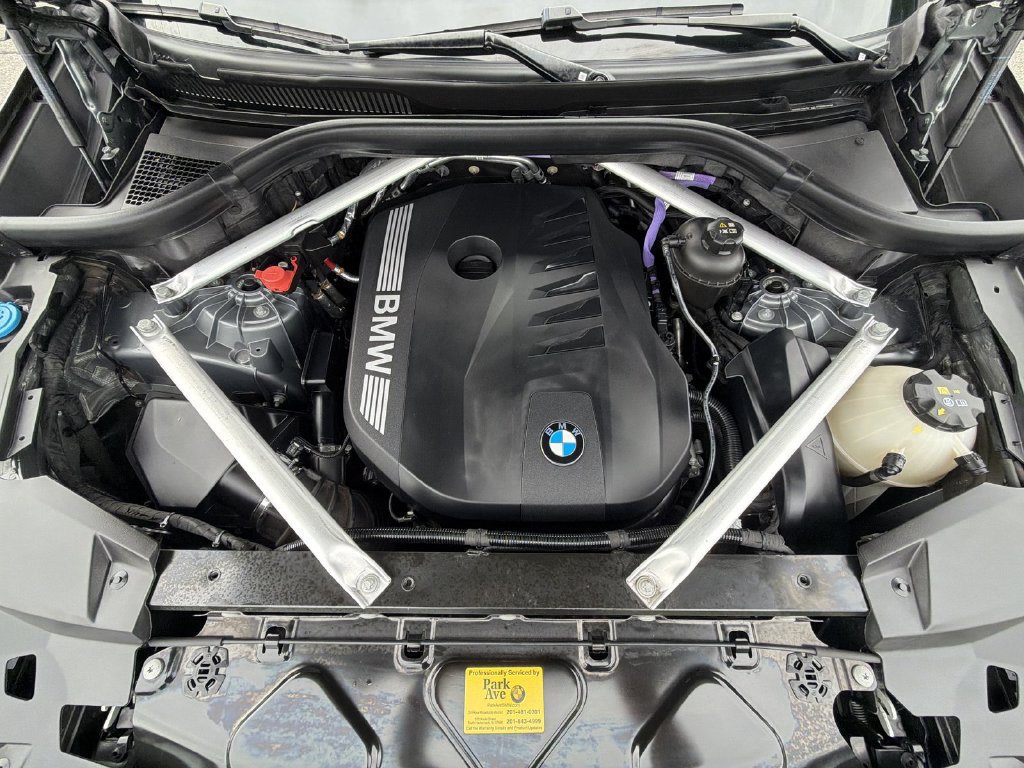 Used 2024 BMW X5 xDrive40i w/ Premium Package AWD/4WD image 17