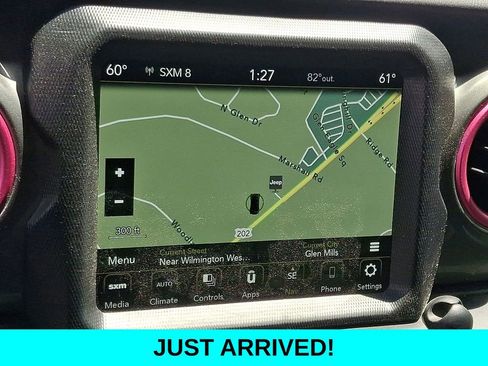 Used 2022 Jeep Wrangler Unlimited Sahara AWD/4WD image 16