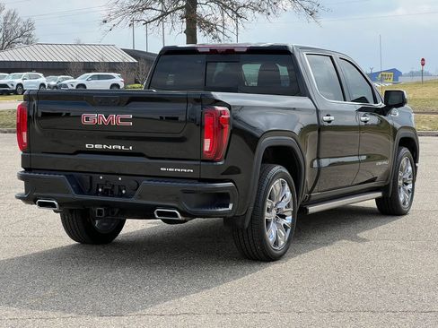 Used 2025 GMC Sierra 1500 Denali w/ Denali Reserve Package AWD/4WD image 46