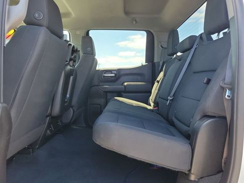 Used 2020 Chevrolet Silverado 1500 Custom w/ Custom Max Trailering Package AWD/4WD image 11