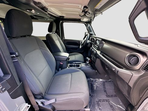 Used 2022 Jeep Wrangler Sport AWD/4WD image 24
