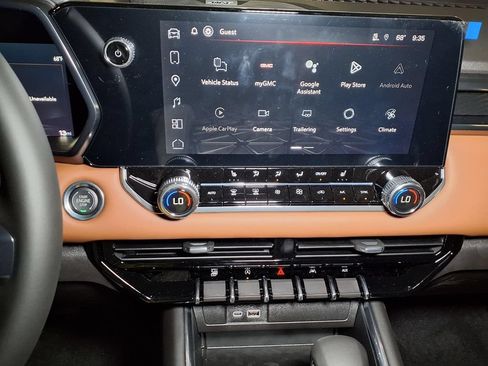New 2026 GMC Canyon AT4 w/ Nightfall Edition AWD/4WD image 18