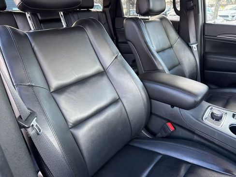 Used 2022 Jeep Grand Cherokee Limited image 28