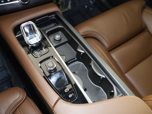 Used 2023 Volvo XC90 T8 Ultimate w/ Protection Package Premier image 31