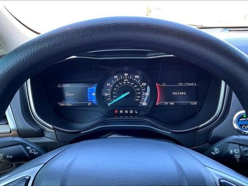 Used 2020 Ford Fusion SE image 13