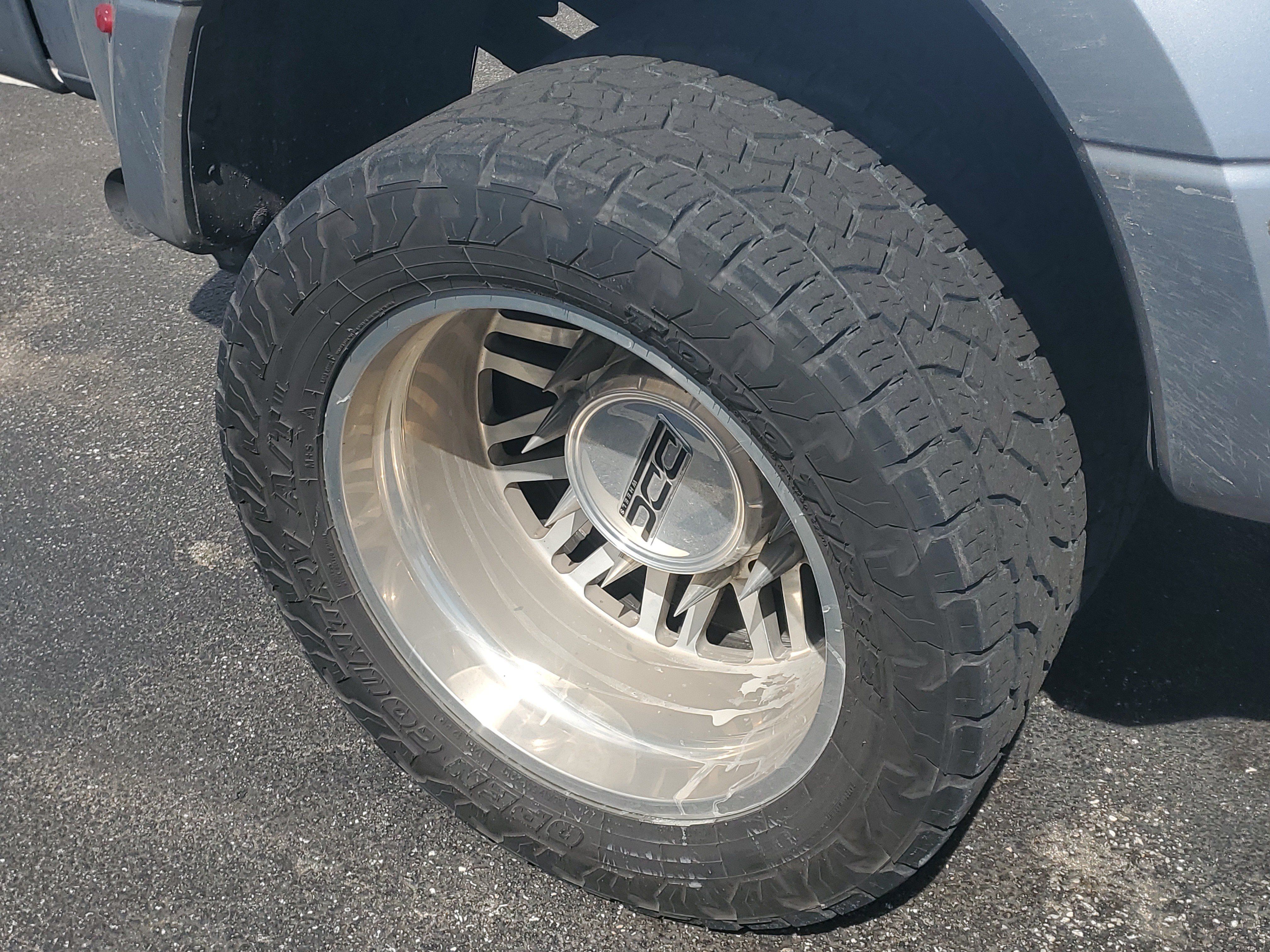 Used 2020 Ford F350 Platinum AWD/4WD image 4