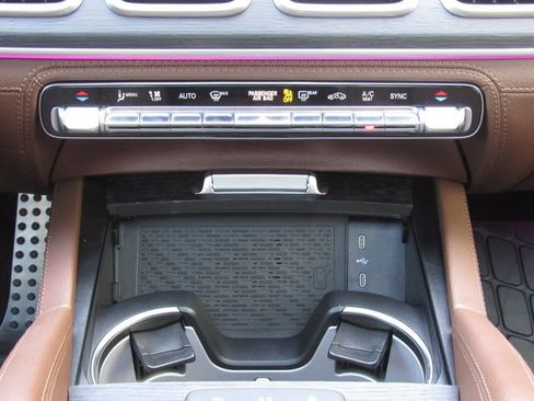 Certified 2024 Mercedes-Benz GLS 450 4MATIC image 34