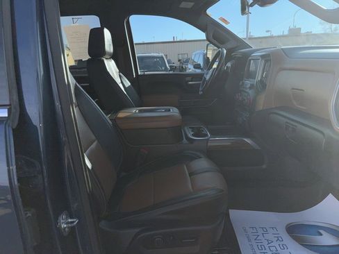 Used 2022 Chevrolet Silverado 2500 High Country image 41