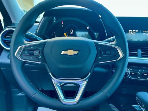 New 2026 Chevrolet Trax LT w/ Driver Confidence Package image 13