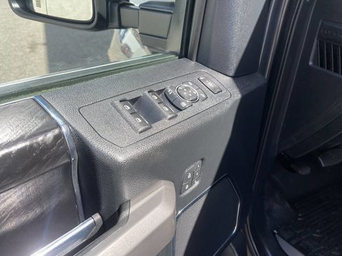 Used 2019 Ford F250 Platinum w/ Platinum Ultimate Package AWD/4WD image 15