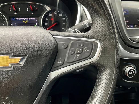 Used 2020 Chevrolet Equinox LT image 19