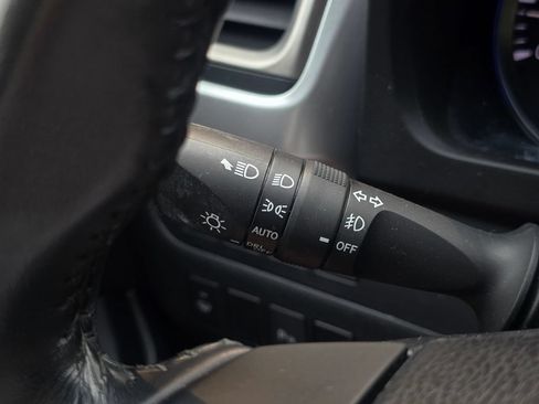 Used 2017 Toyota Highlander Limited AWD/4WD image 35