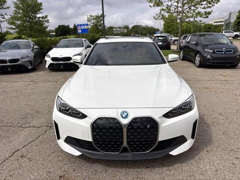 Used 2023 BMW i4 eDrive35 w/ Premium Package RWD image 2