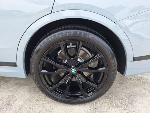 Used 2024 BMW X7 xDrive40i w/ Executive Package image 26