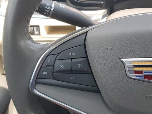 Certified 2019 Cadillac XT5 Luxury FWD image 22