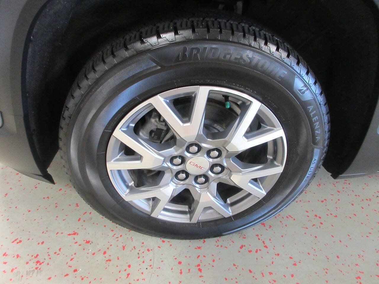 Used 2021 GMC Acadia SLT AWD/4WD image 31