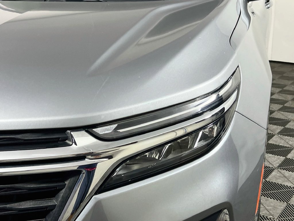Used 2024 Chevrolet Equinox LT FWD image 9