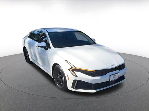 Used 2025 Kia K5 LXS FWD image 3