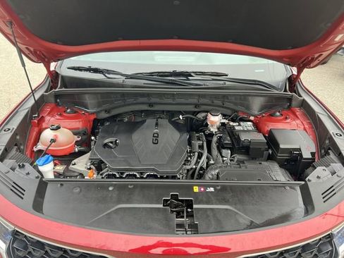 Used 2023 Kia Sorento LX image 25