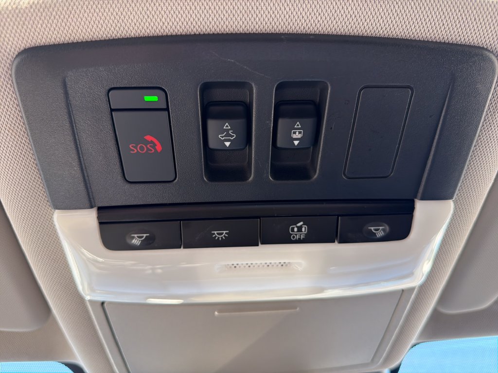 Used 2024 Nissan Rogue SL w/ SL Premium Package AWD/4WD image 30