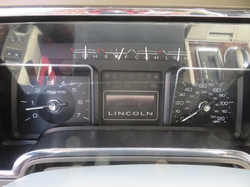 Used 2013 Lincoln Navigator L 4WD w/ HD Trailer Tow Pkg image 15