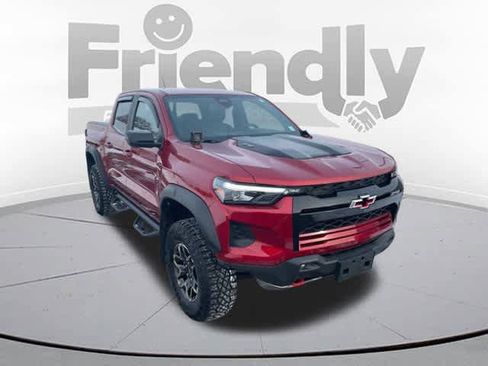Used 2024 Chevrolet Colorado ZR2 w/ ZR2 Convenience Package III image 3