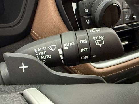 Used 2026 Toyota Grand Highlander AWD image 12