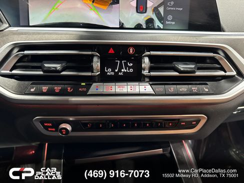 Used 2022 BMW X7 xDrive40i w/ M Sport Package AWD/4WD image 41
