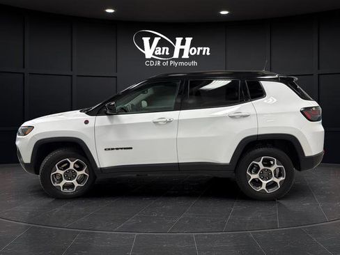 Used 2022 Jeep Compass Trailhawk w/ Trailhawk Elite Group AWD/4WD image 4