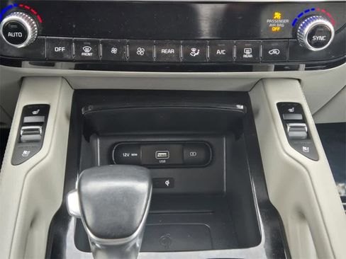 Used 2022 Kia Telluride EX w/ EX Premium Package image 19