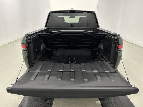 Used 2022 Rivian R1T Adventure image 15
