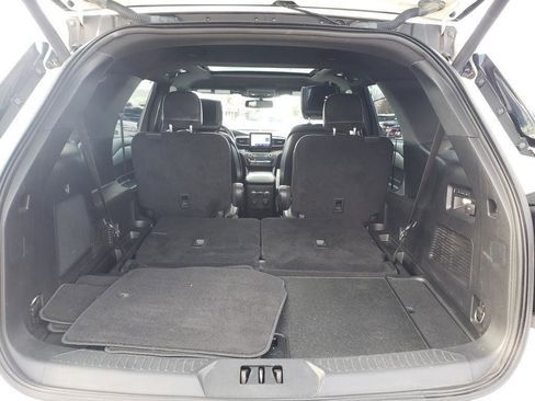 Used 2020 Ford Explorer Limited w/ Class III Trailer Tow Package image 10