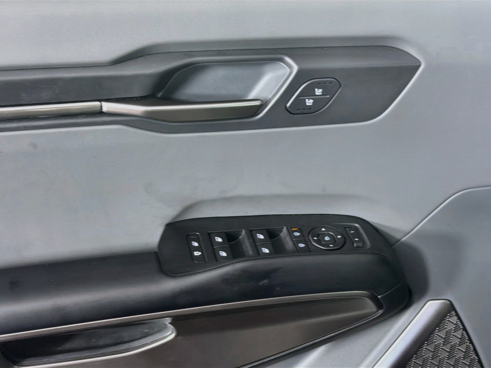 Used 2024 Kia EV9 Light Long Range RWD image 15