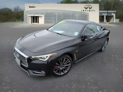 Used 2017 INFINITI Q60 Red Sport 400