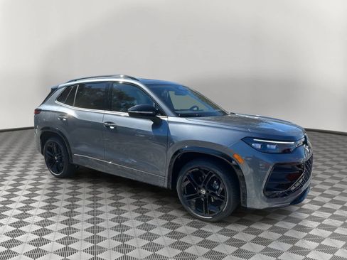 New 2026 Volkswagen Tiguan SE R-Line FWD image 1