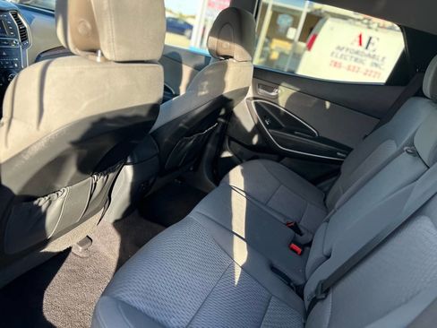 Used 2017 Hyundai Santa Fe Sport image 37