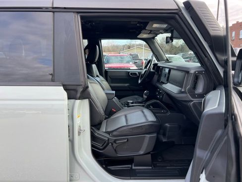 Used 2024 Ford Bronco Everglades image 22